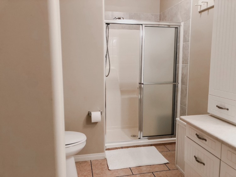 Stand up shower in the master bathroom